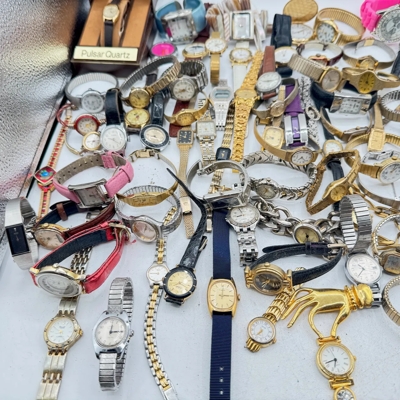 Vintage Elgin, Pulsar, Disney, etc. Lot of 100 Ladies Quartz Wristwatch 2