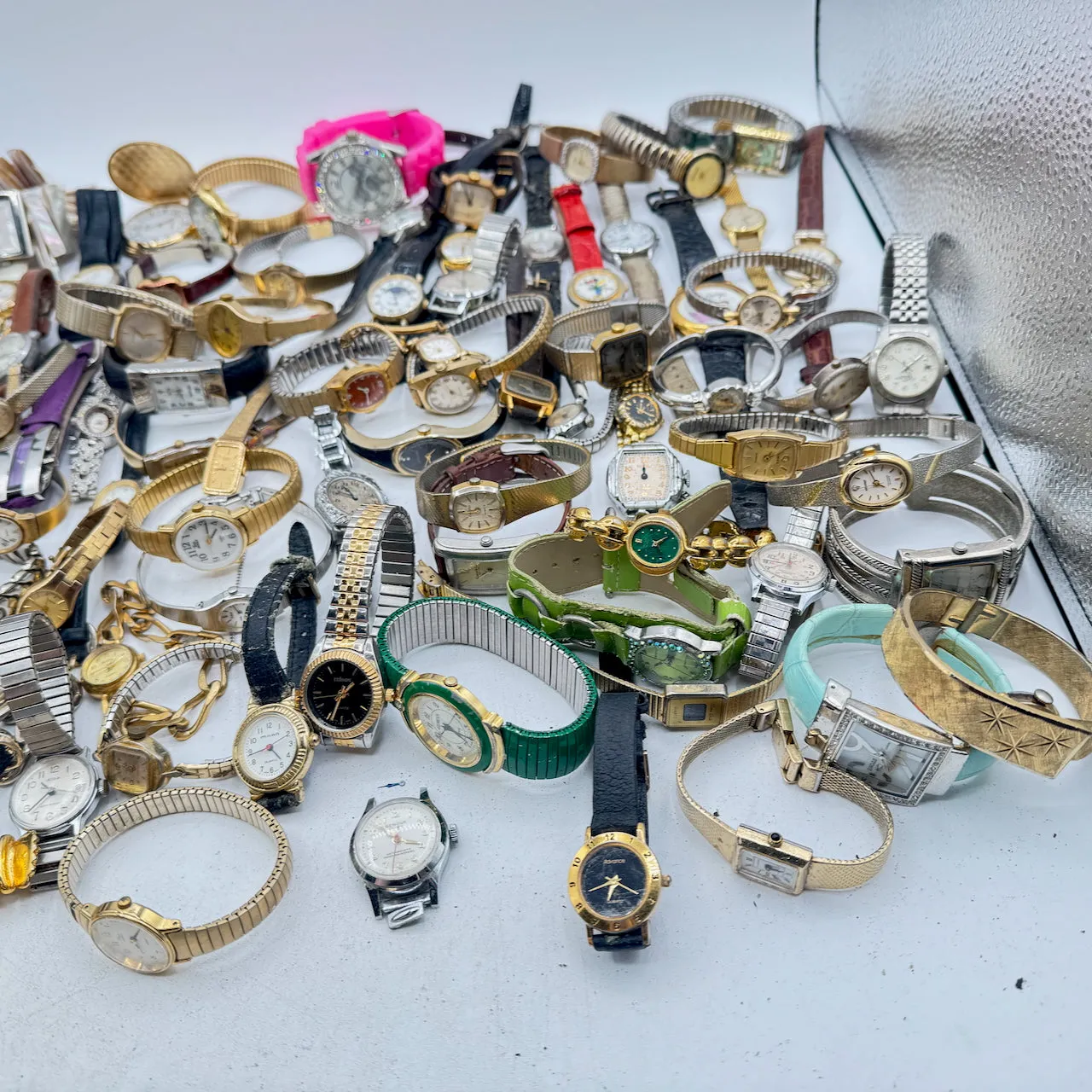 Vintage Elgin, Pulsar, Disney, etc. Lot of 100 Ladies Quartz Wristwatch 2
