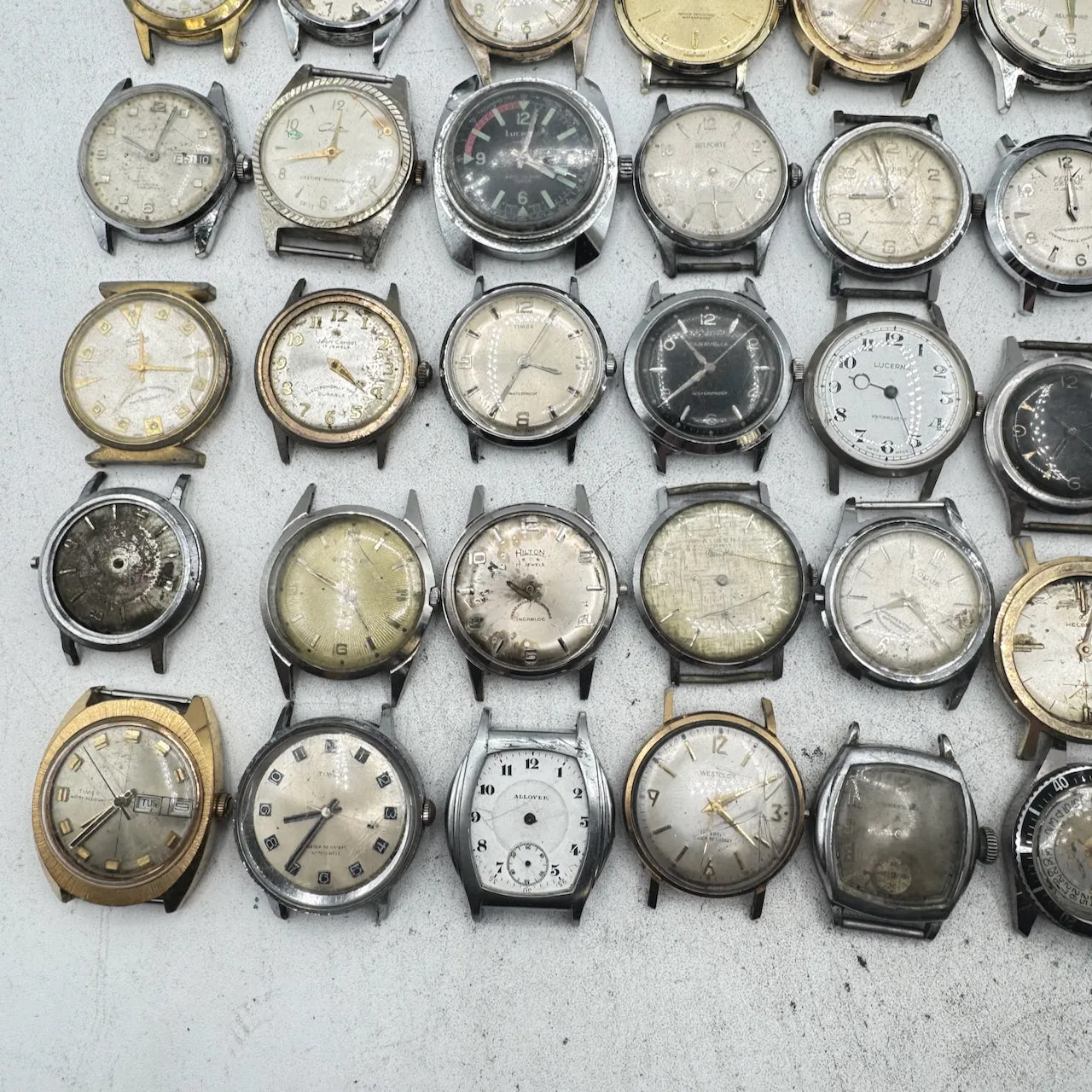 Vintage Gruen, Benrus, Caravelle, etc. Lot of 50 Men's Mechanical Wristwatch 6