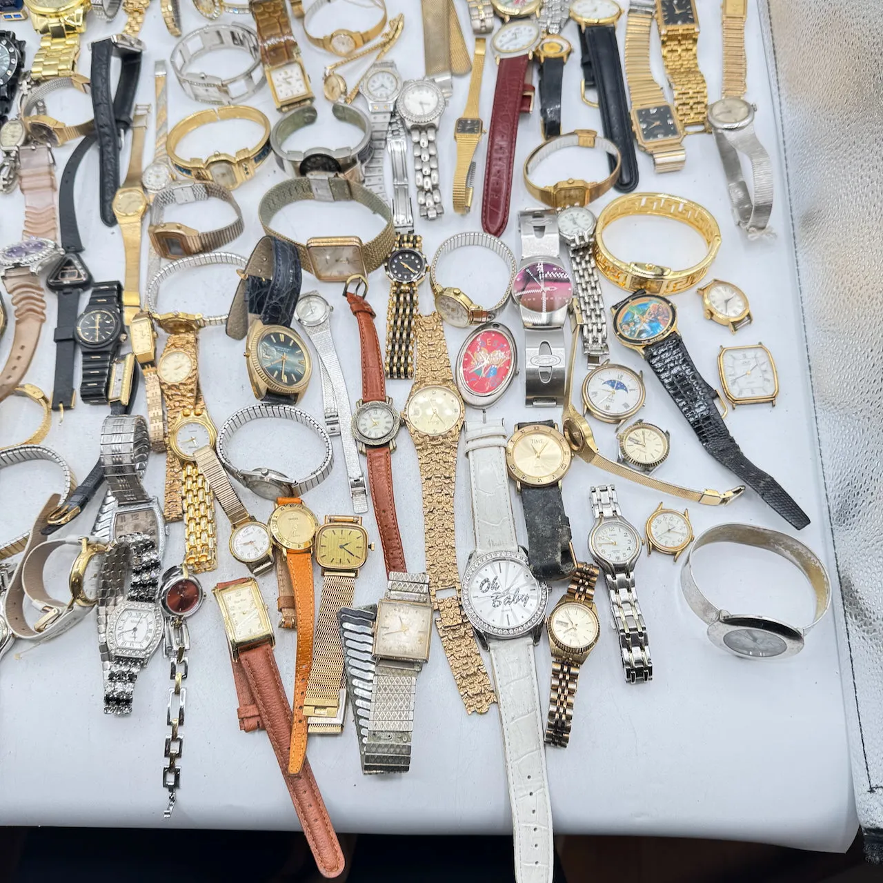 Vintage Gruen, Gucci, Pulsar, etc. Lot of 100 Ladies Quartz Wristwatch 5