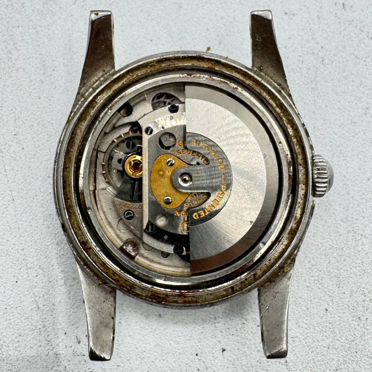 Vintage Gruen Honeycomb Dial Men's Automatic Wristwatch 480 SS Swiss Steel