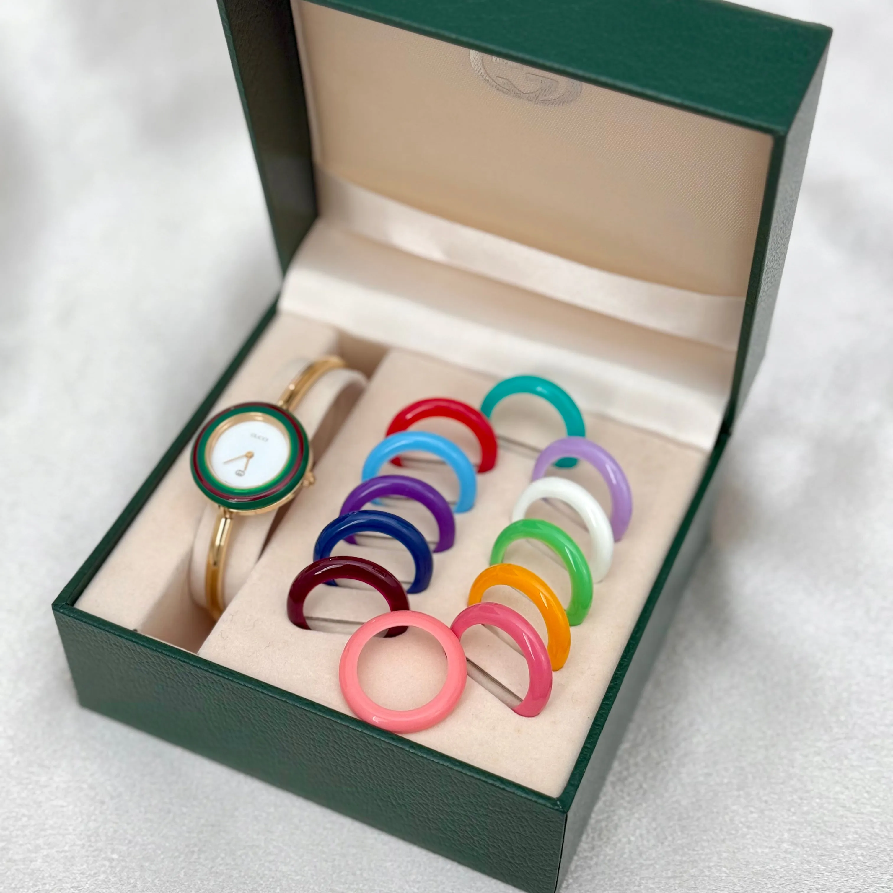 VINTAGE GUCCI INTERCHANGEABLE BEZEL WATCH