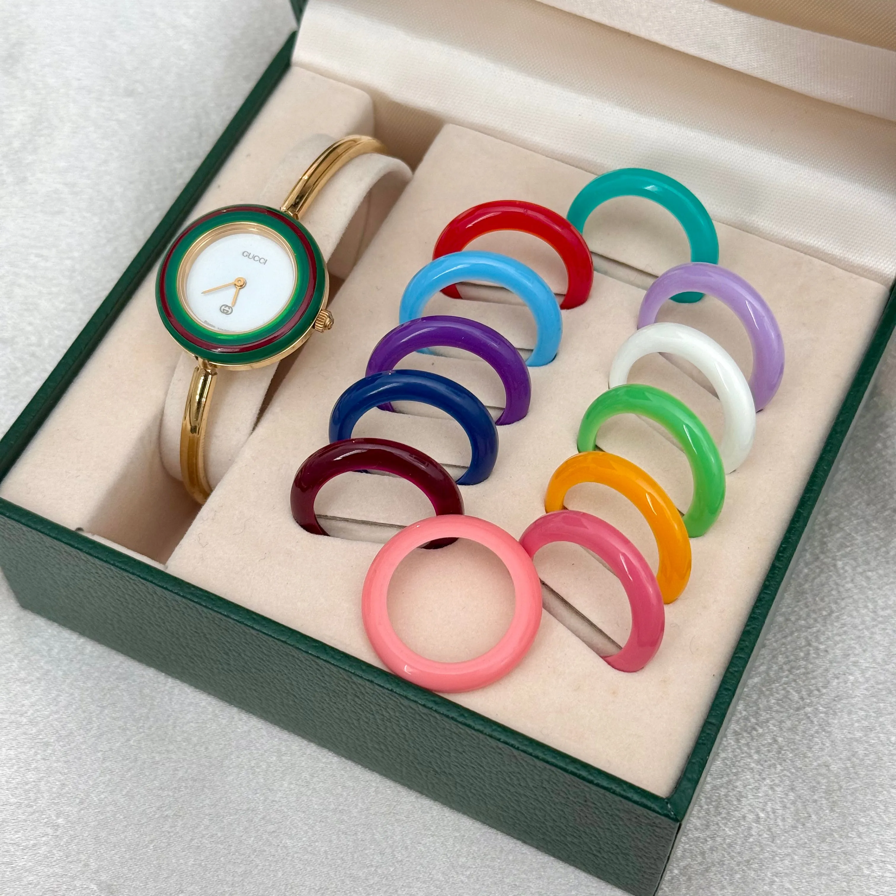 VINTAGE GUCCI INTERCHANGEABLE BEZEL WATCH