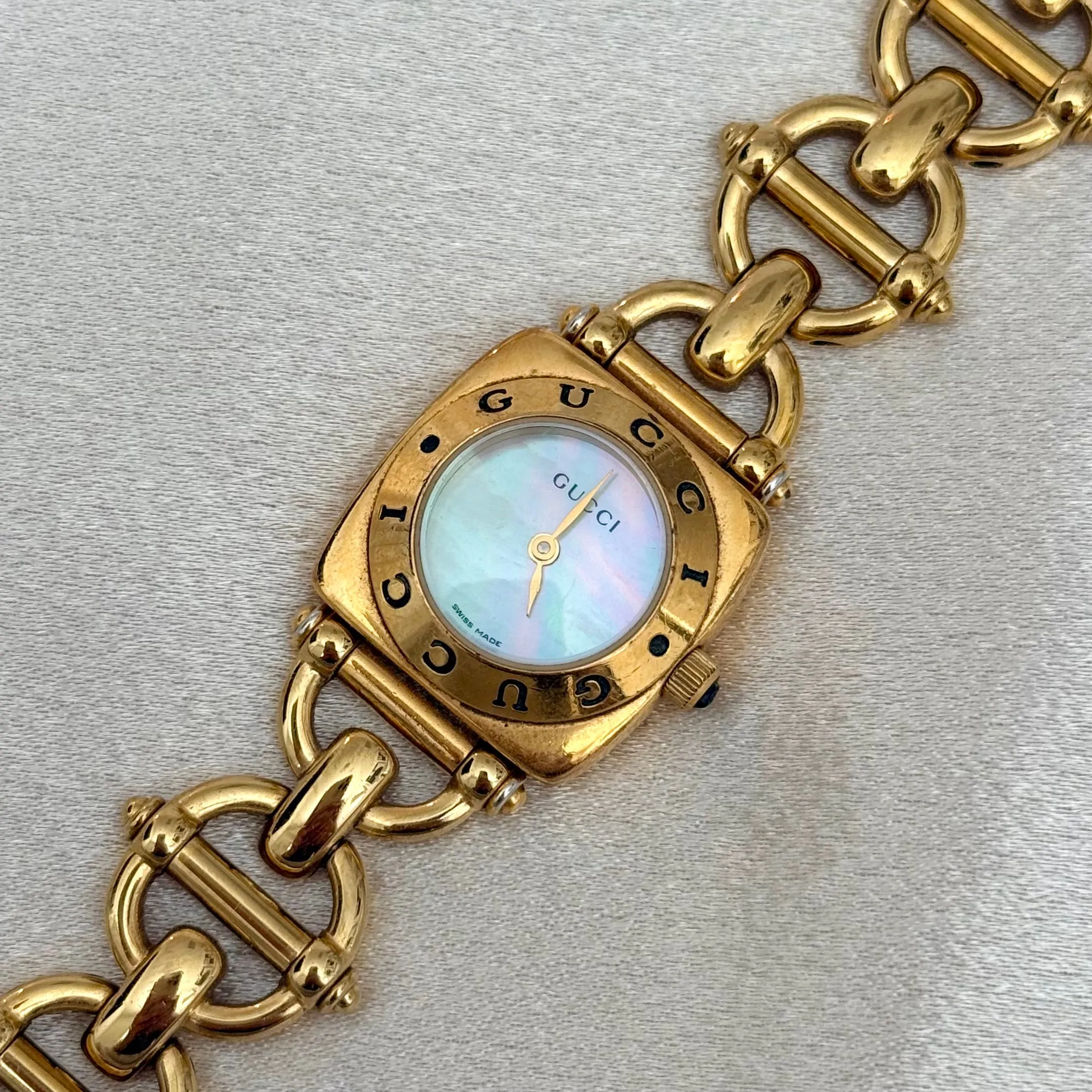 VINTAGE GUCCI MOTHER-OF-PEARL WATCH