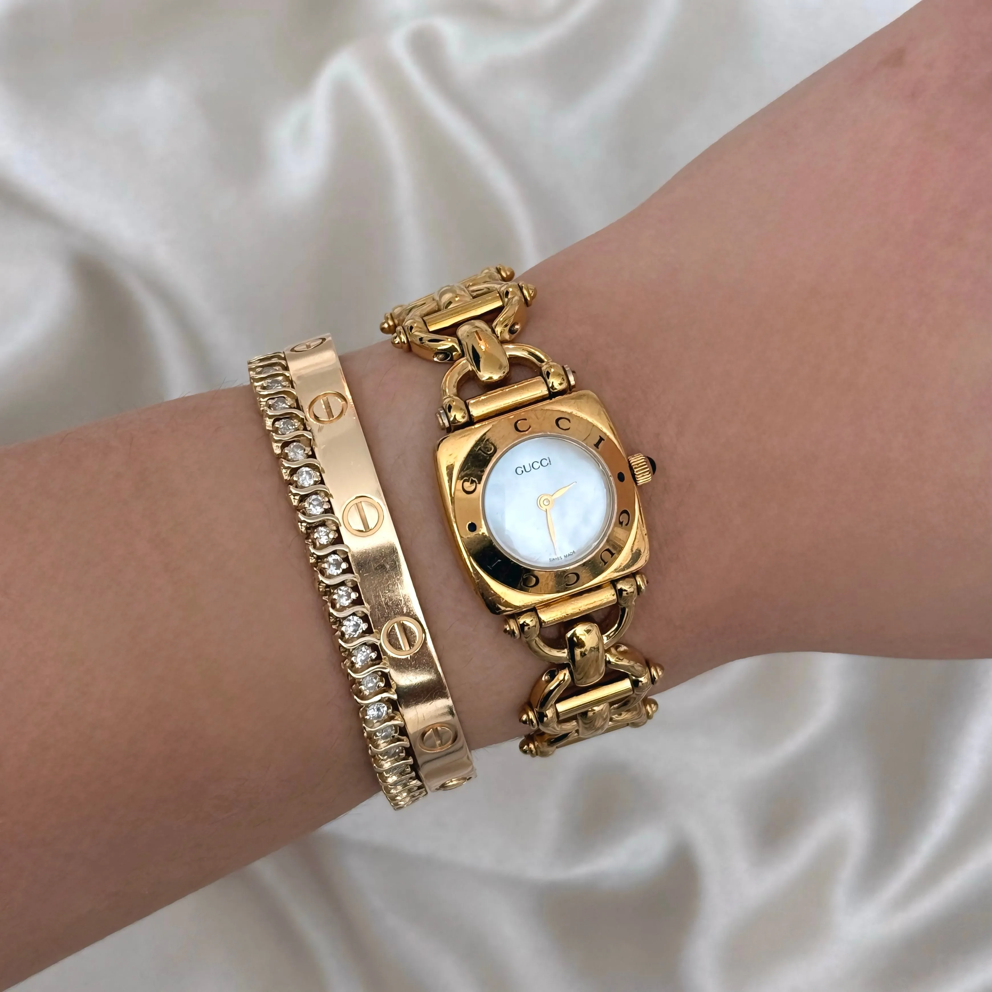 VINTAGE GUCCI MOTHER-OF-PEARL WATCH