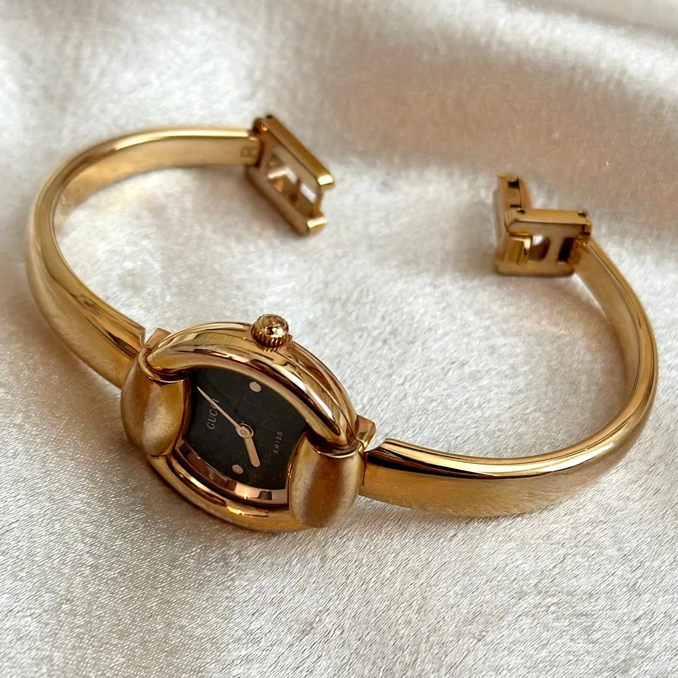 VINTAGE GUCCI WATCH