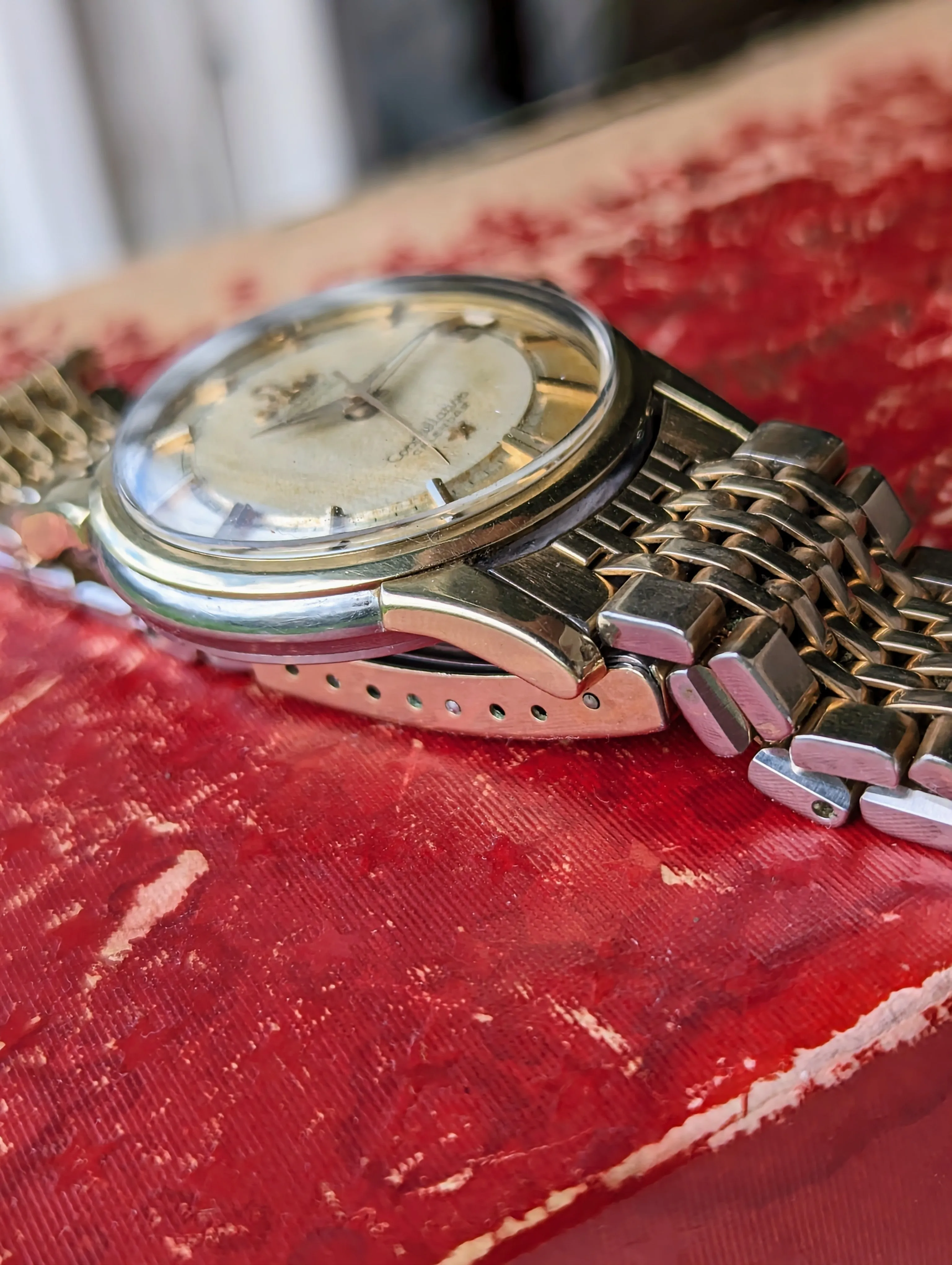 Vintage Omega Constellation 14393 - Rail Track Dial