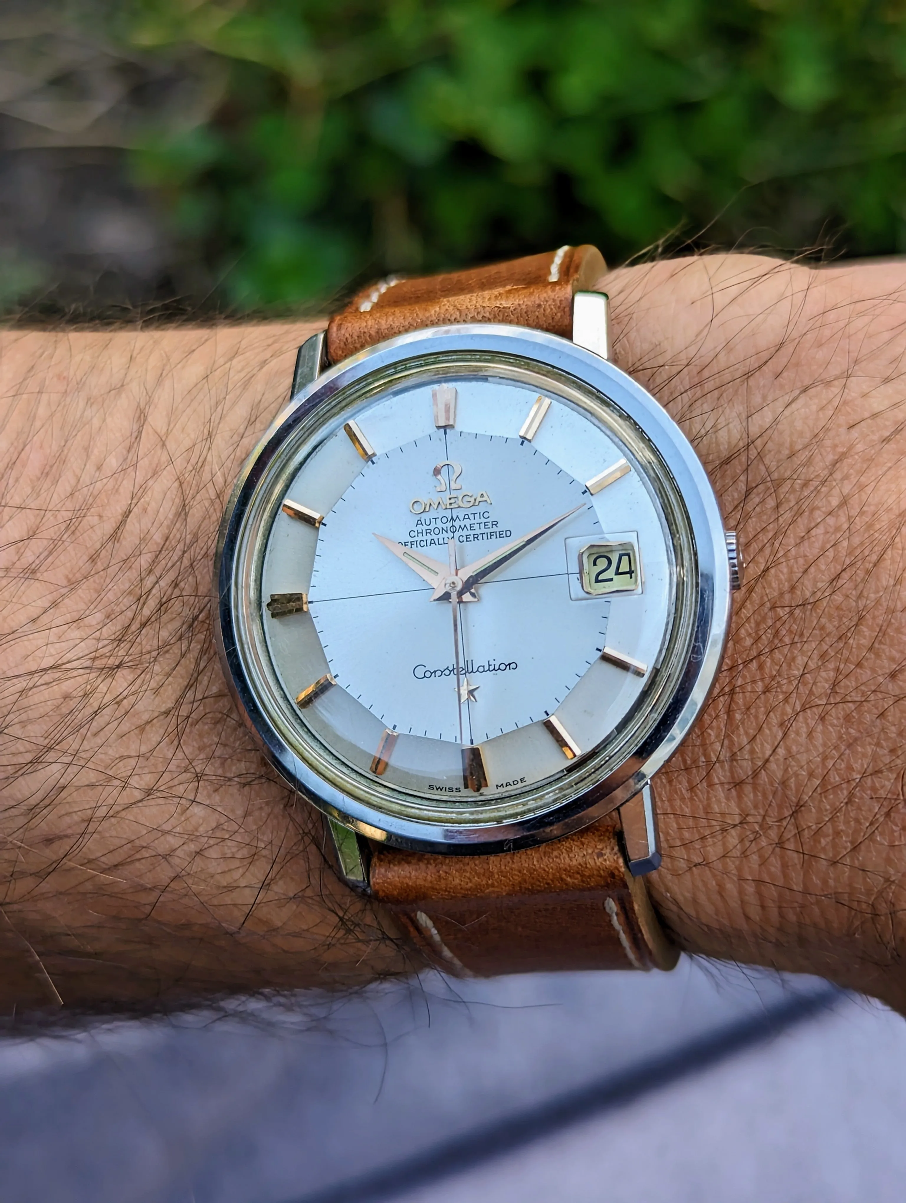 Vintage Omega Constellation 168.004 - Pie pan w/ rose gold hour markers