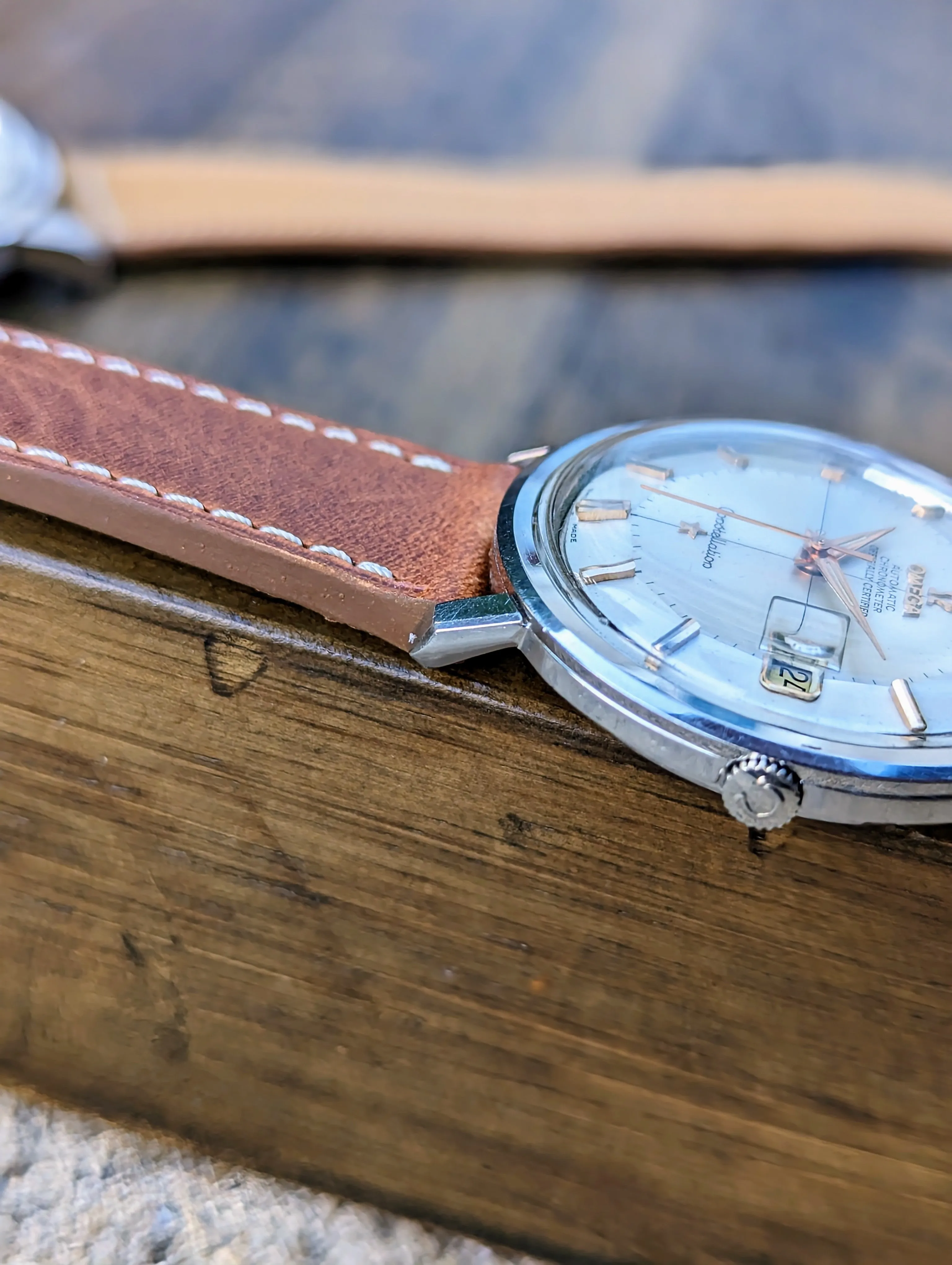 Vintage Omega Constellation 168.004 - Pie pan w/ rose gold hour markers