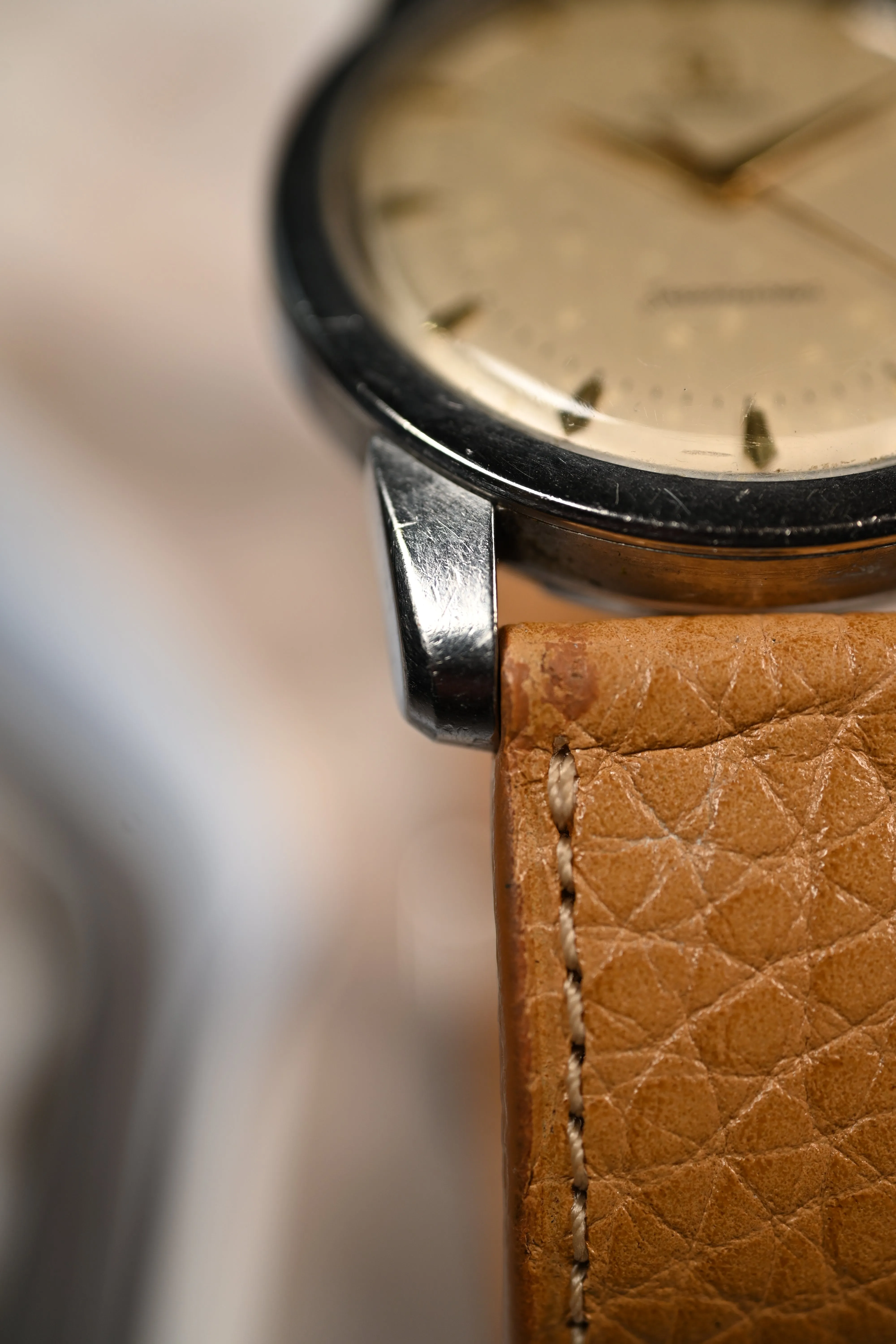 Vintage Omega Seamaster 2577 - Beefy Lug