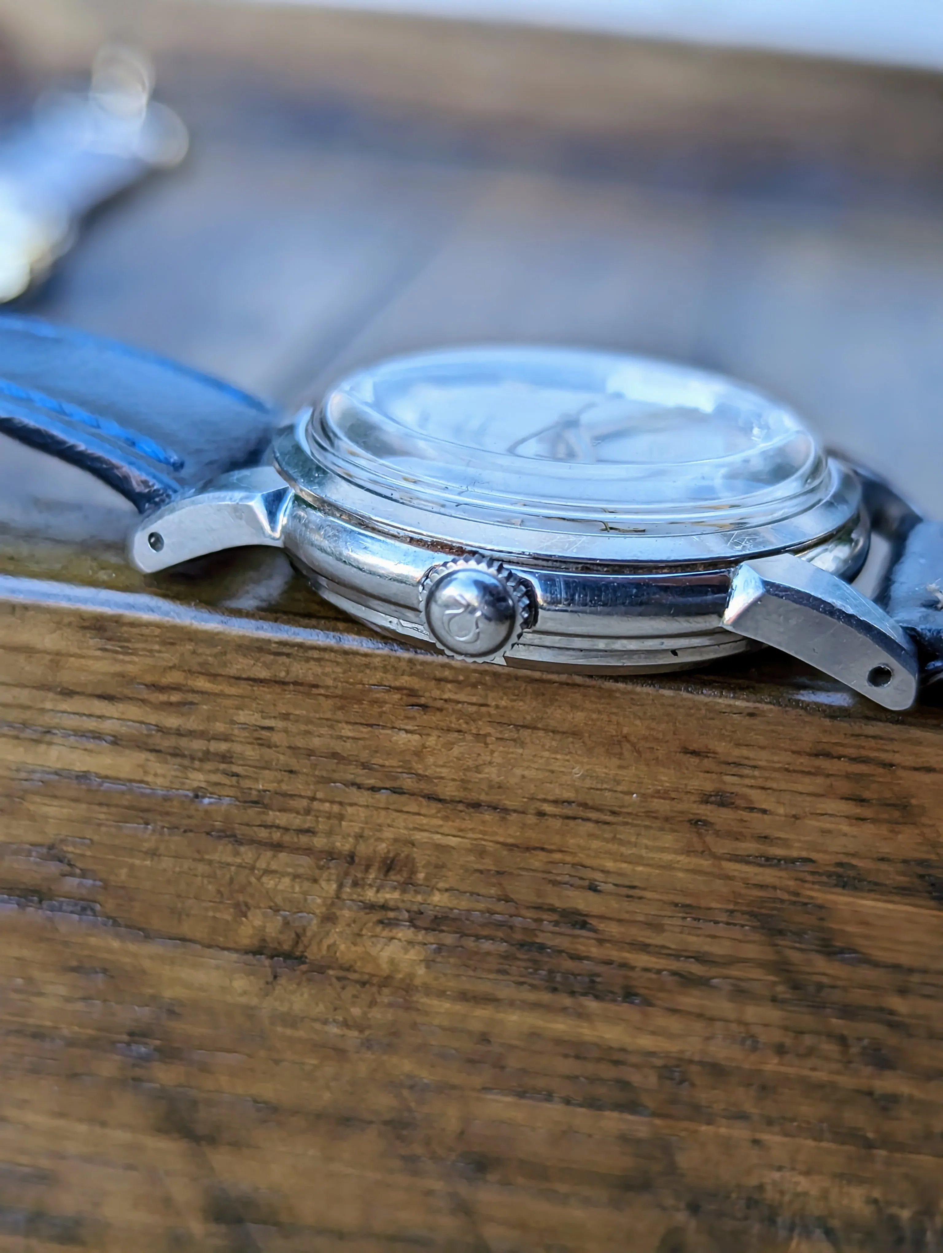 Vintage Omega Seamaster Calendar Waffle Dial - Unpolished w/ original buckle. Serviced.
