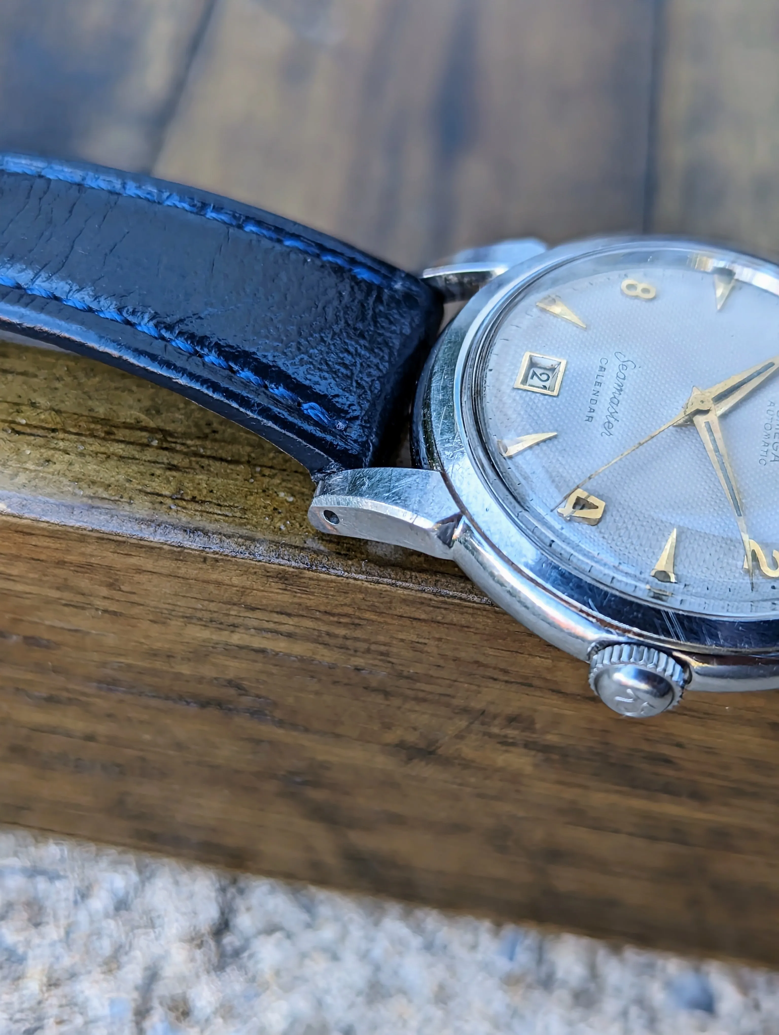 Vintage Omega Seamaster Calendar Waffle Dial - Unpolished w/ original buckle. Serviced.