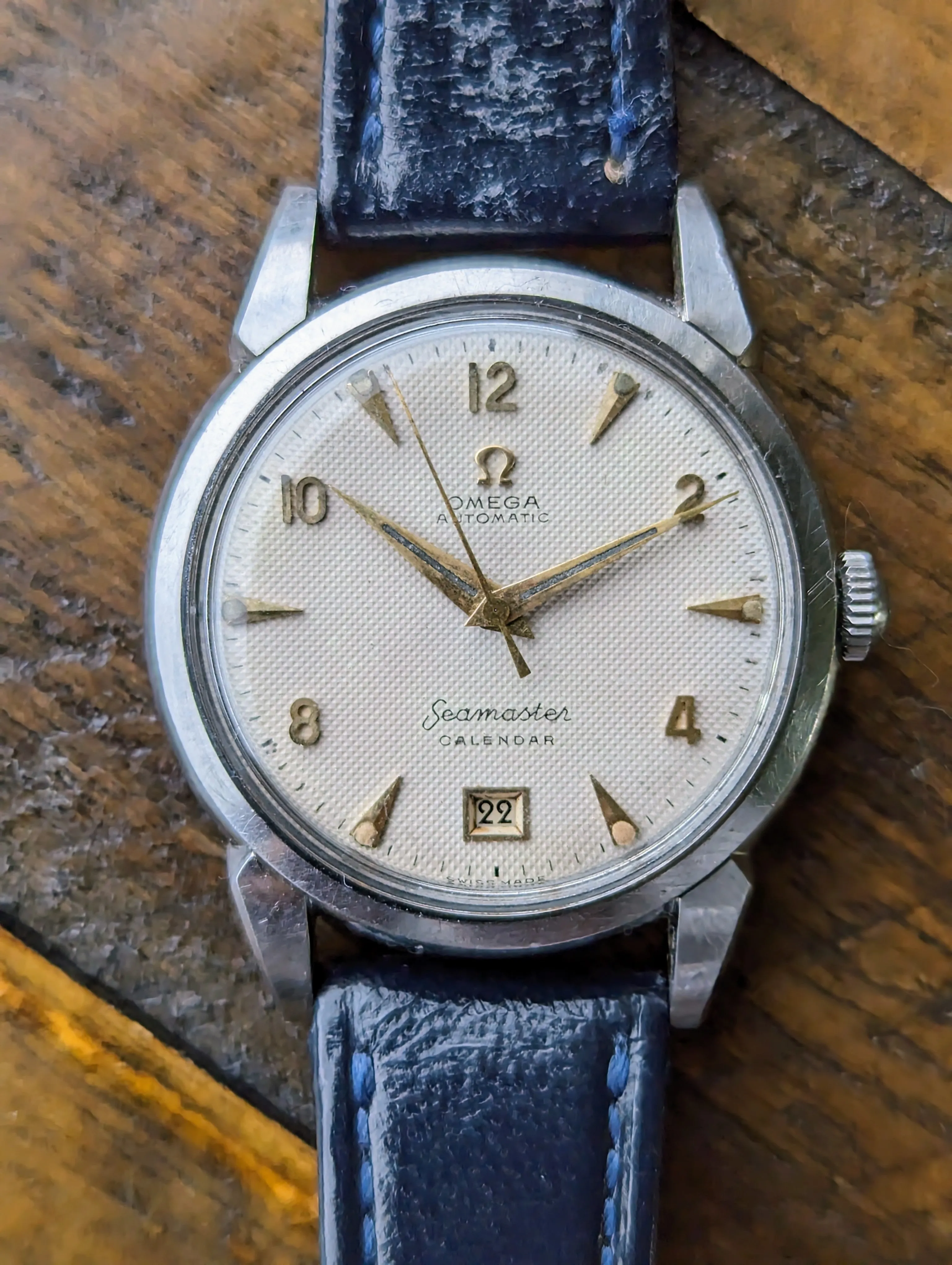 Vintage Omega Seamaster Calendar Waffle Dial - Unpolished w/ original buckle. Serviced.