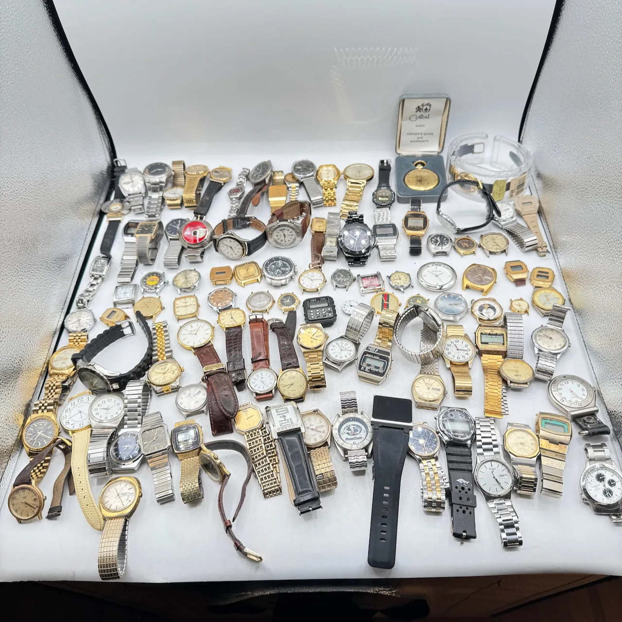 Vintage Seiko, Gucci, Helbros, etc. Lot of 100 Men's Quartz Wristwatch 2