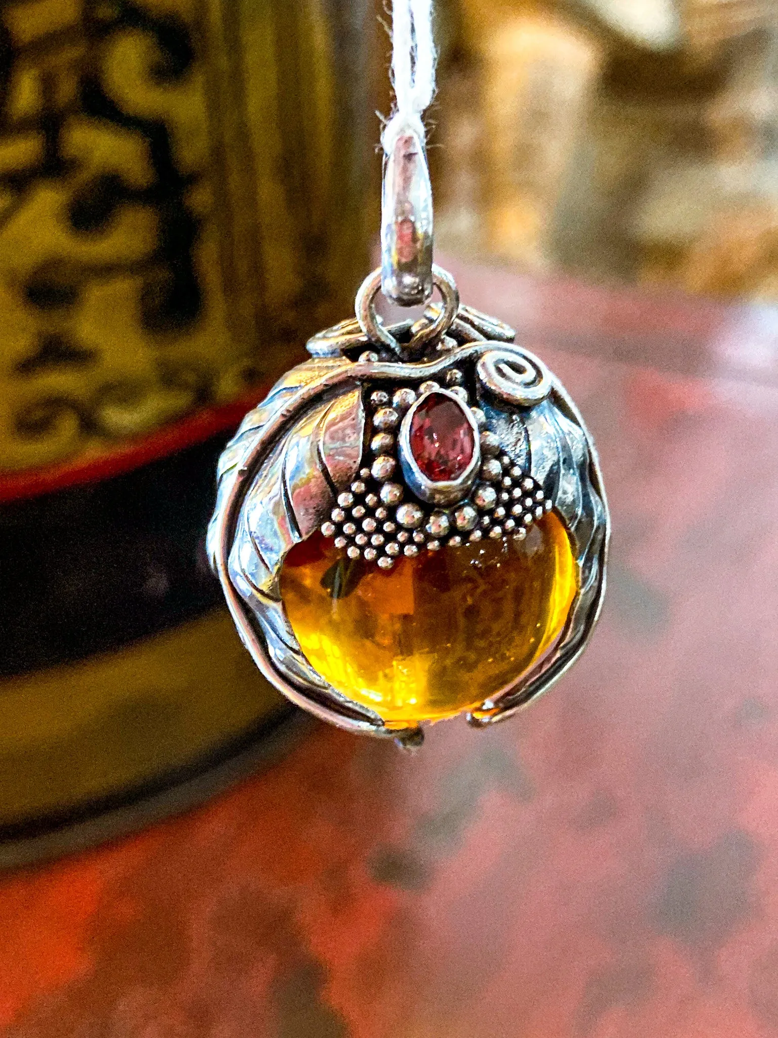 Vintage Sterling Silver Swirl Leaves Amber Orb Quartz Round Pendant