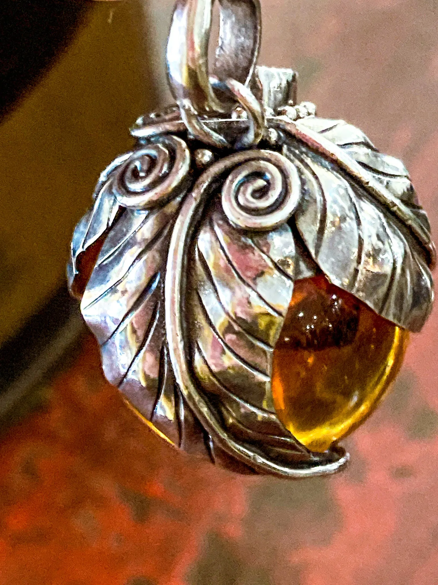 Vintage Sterling Silver Swirl Leaves Amber Orb Quartz Round Pendant