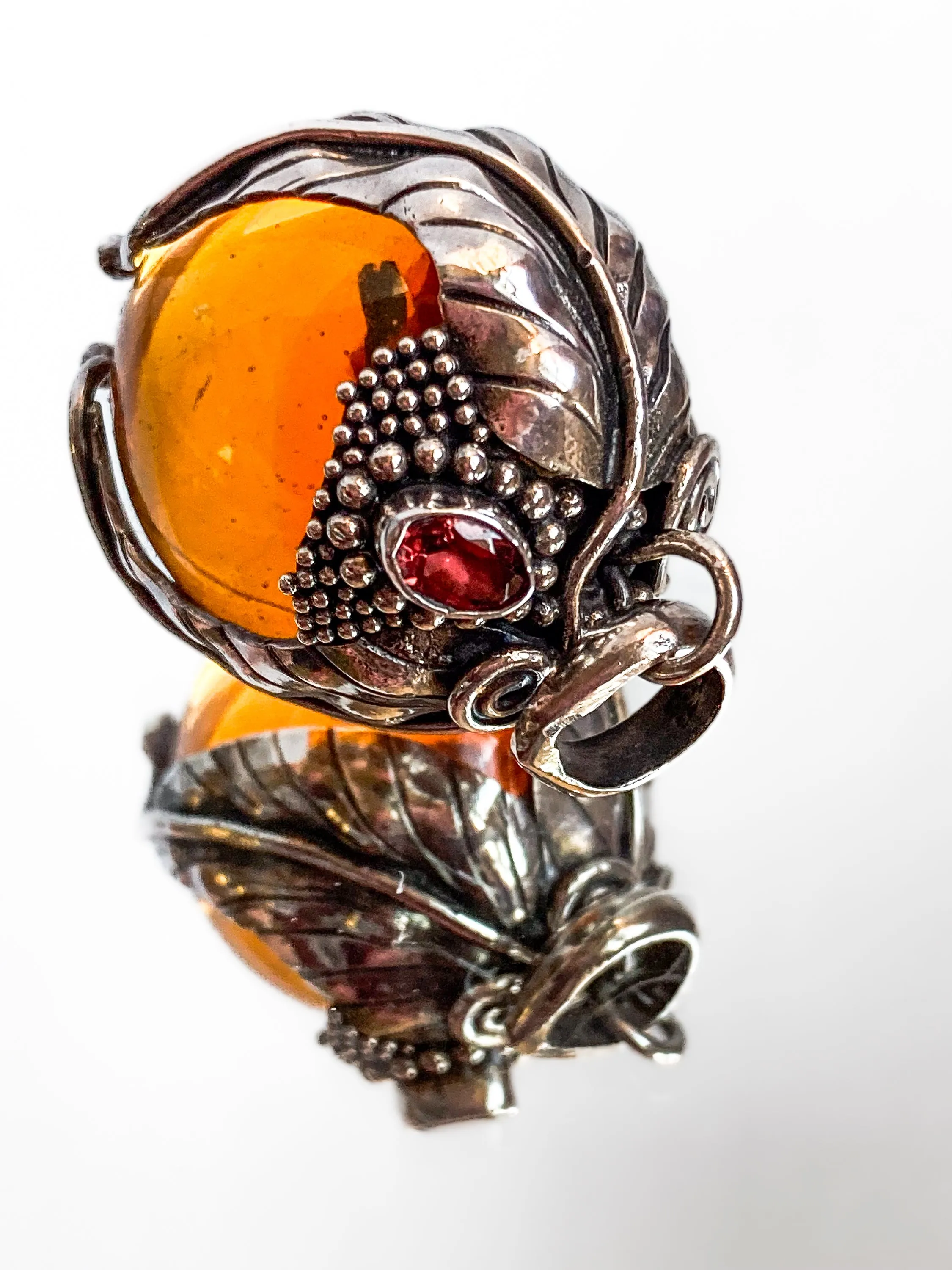 Vintage Sterling Silver Swirl Leaves Amber Orb Quartz Round Pendant