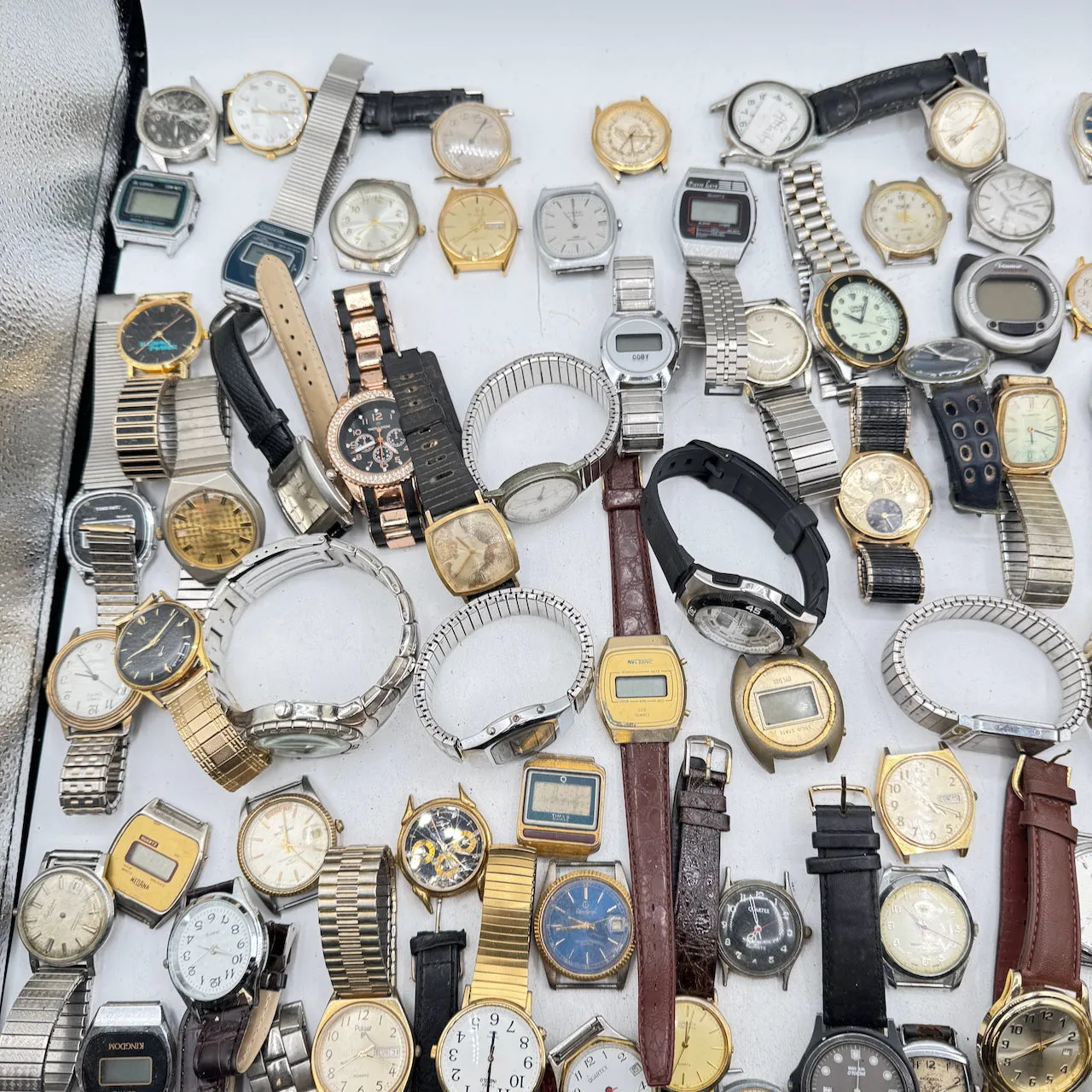 Vintage Waltham, Armitron, Lorus, etc. Lot of 100 Men's Quartz Wristwatch 5