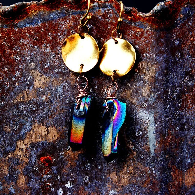 Witch Punk Gothic Raw Crystal Rough Earrings Vintage Triangular Disc Winding Quartz Stone Pendant Earrings Pagan Gifts for Her
